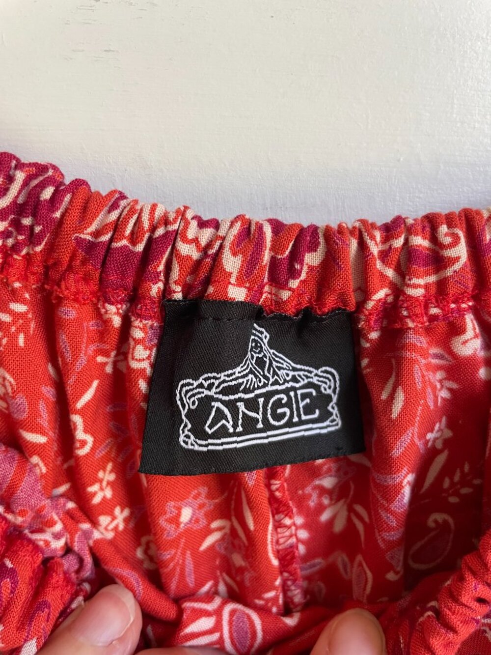 Angie Boho Off Shoulder Bandana Print Ruffle Crop Top Red Western Paisley - Picture 2 of 9